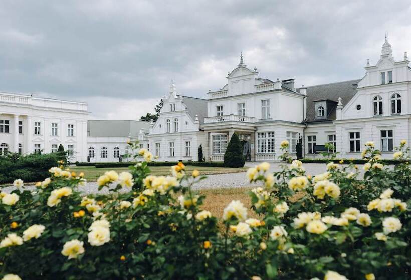 בית מלון כפרי Pałac Romantyczny