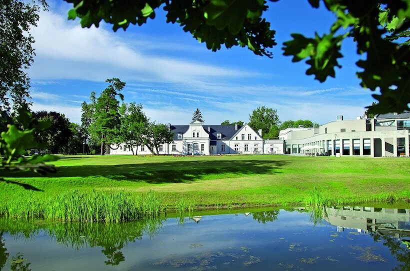 בית מלון כפרי Pałac Romantyczny