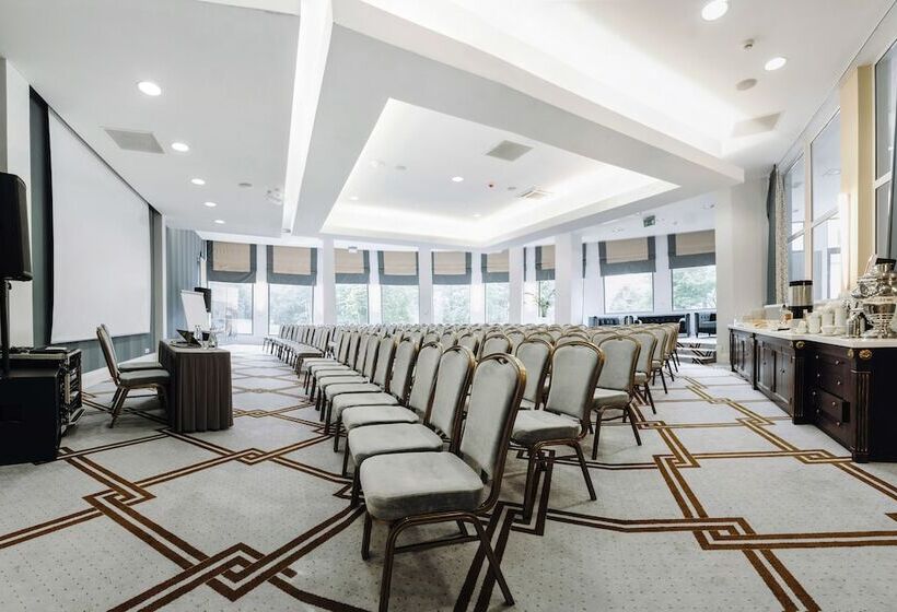 בית מלון כפרי Pałac Romantyczny