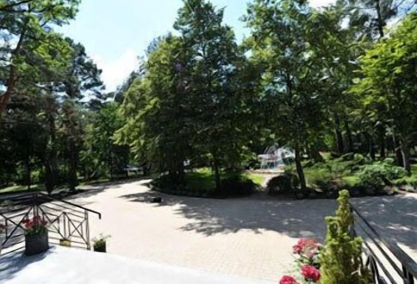Отель Park Rekreacyjno Biznesowy Las Woda