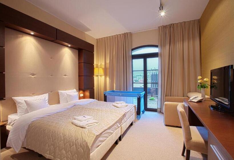 هتل Pensjonat Kazimierski