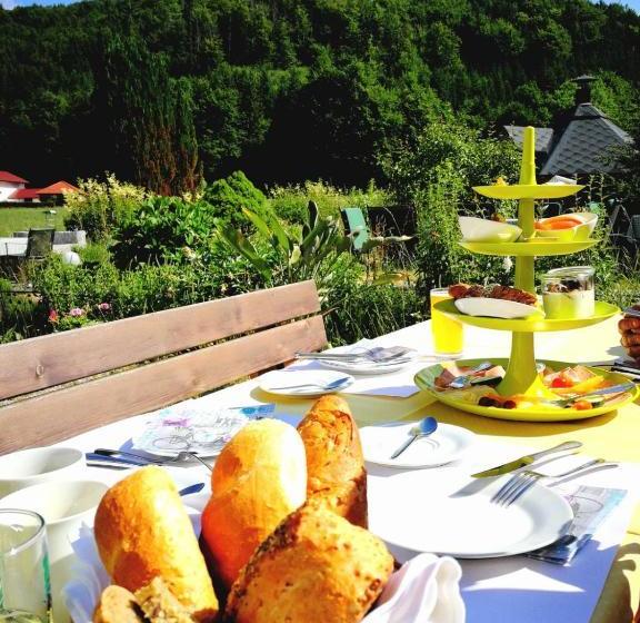 ホテル Frühstückspension Pfandlwirt