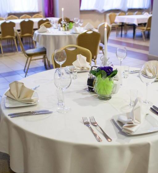 호텔 Przedwiośnie