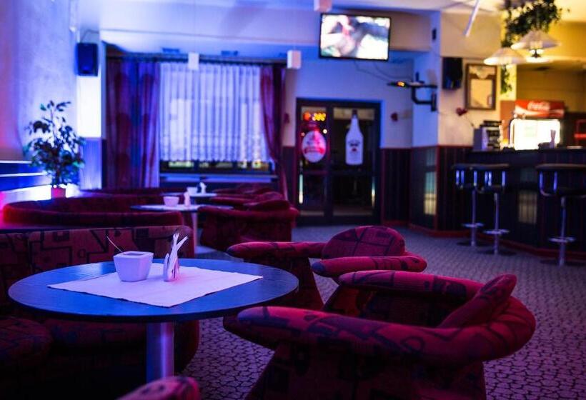 호텔 Przedwiośnie