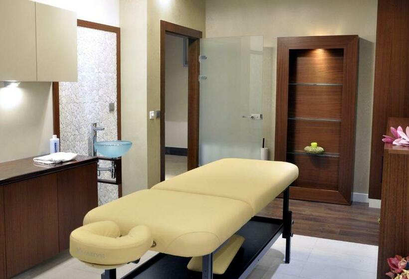 فندق Radocza Park Active & Spa