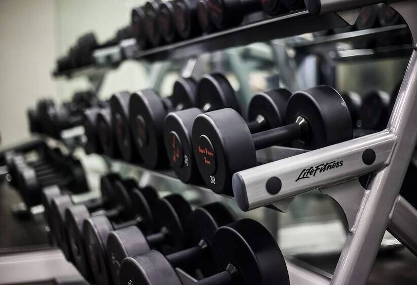 فندق Renaissance Edmonton Airport