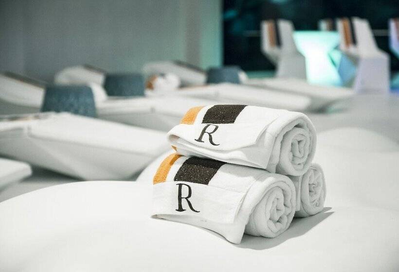 فندق Renaissance Edmonton Airport