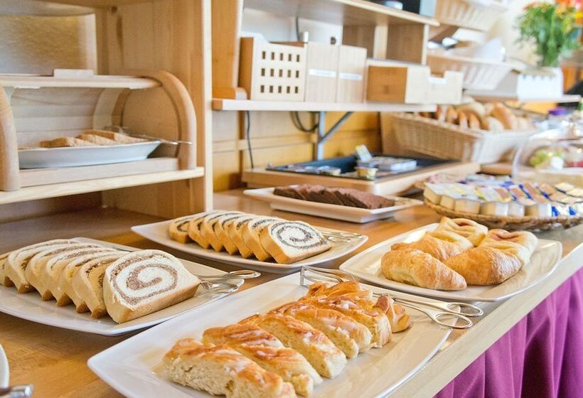 Отель Restaurant Kastanienhof Lauingen