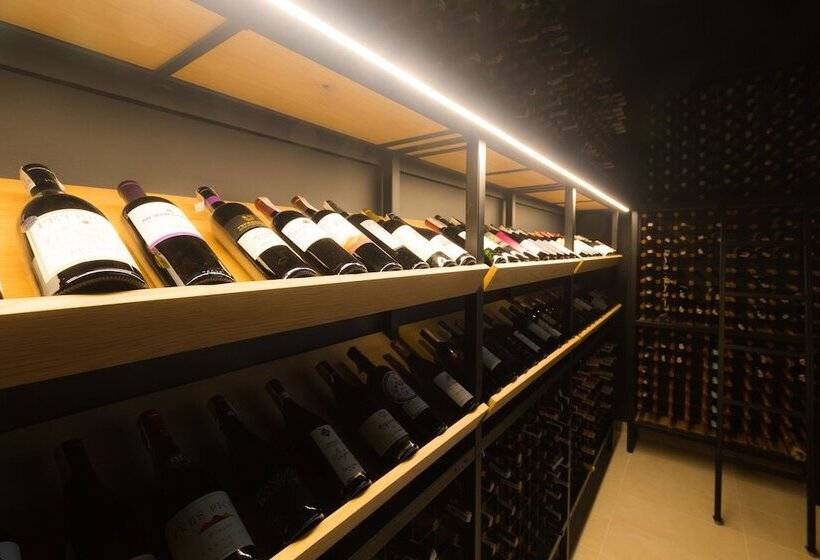 Отель Shuum Boutique Wellness