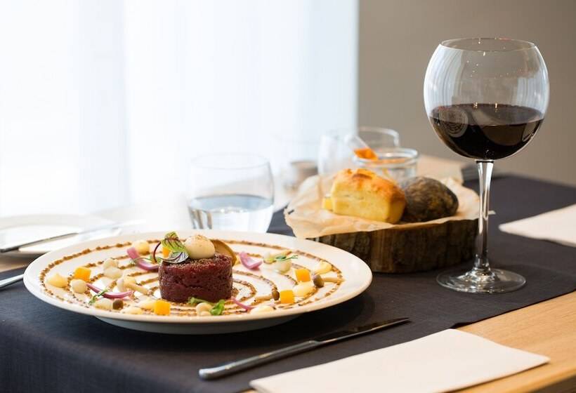 Отель Shuum Boutique Wellness