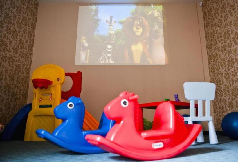 Отель &spa Stary Dziwnów Basen Swimming Pool