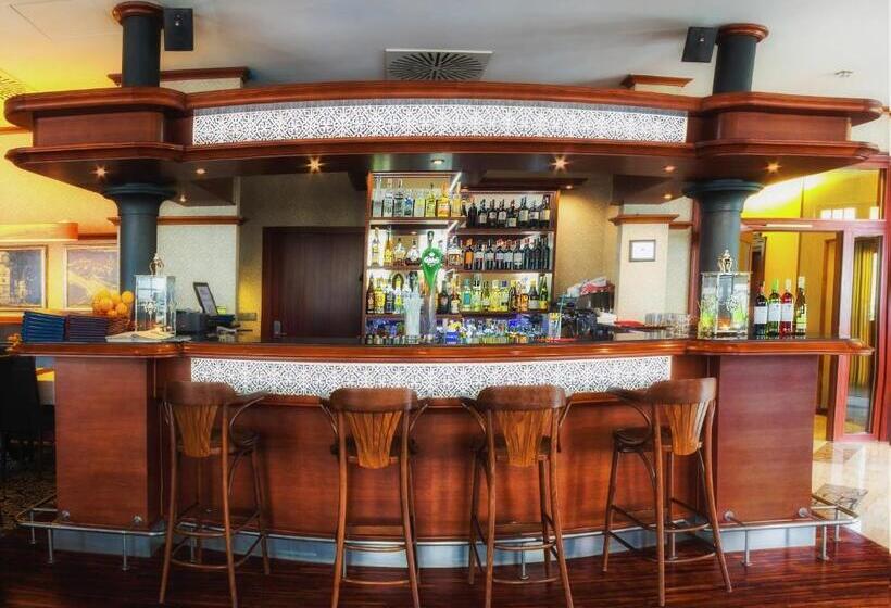 Отель &spa Stary Dziwnów Basen Swimming Pool