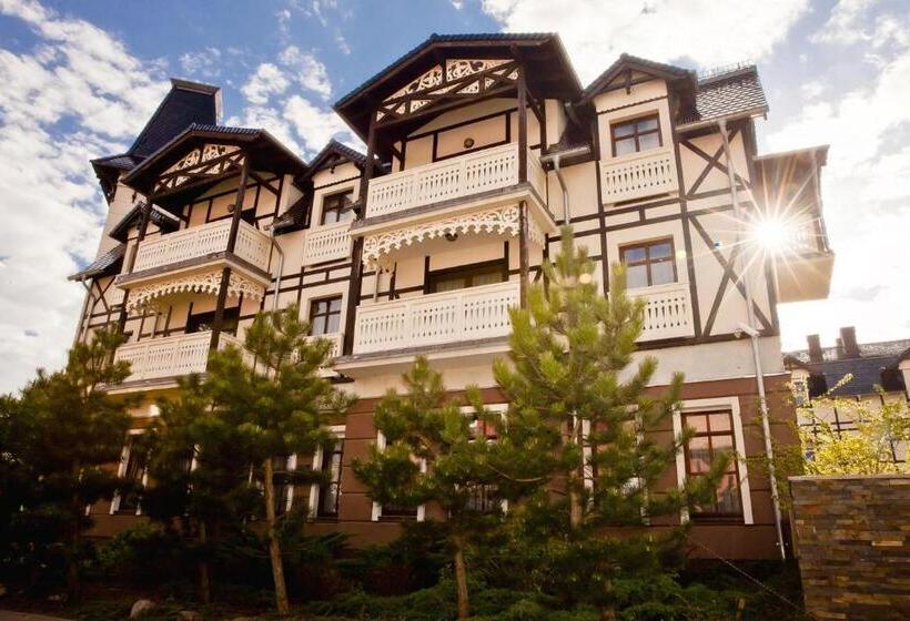 Отель &spa Stary Dziwnów Basen Swimming Pool