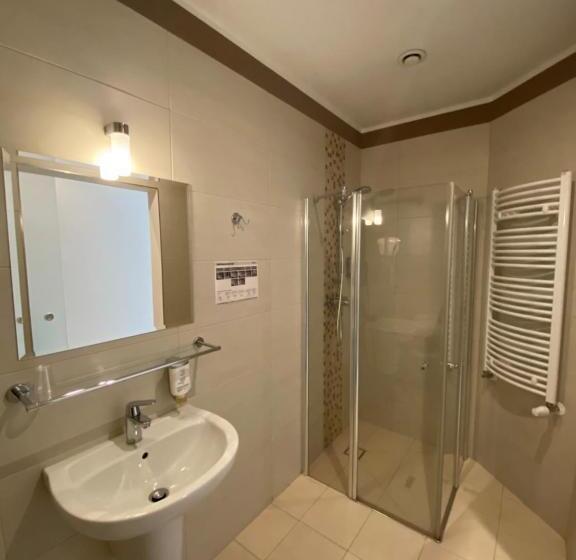 فندق St Lukas Medical & Spa