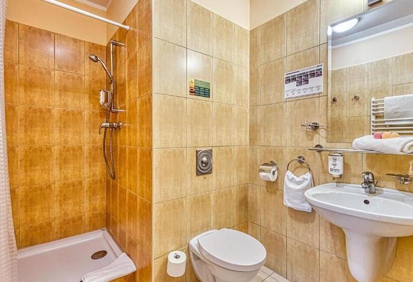 فندق St Lukas Medical & Spa