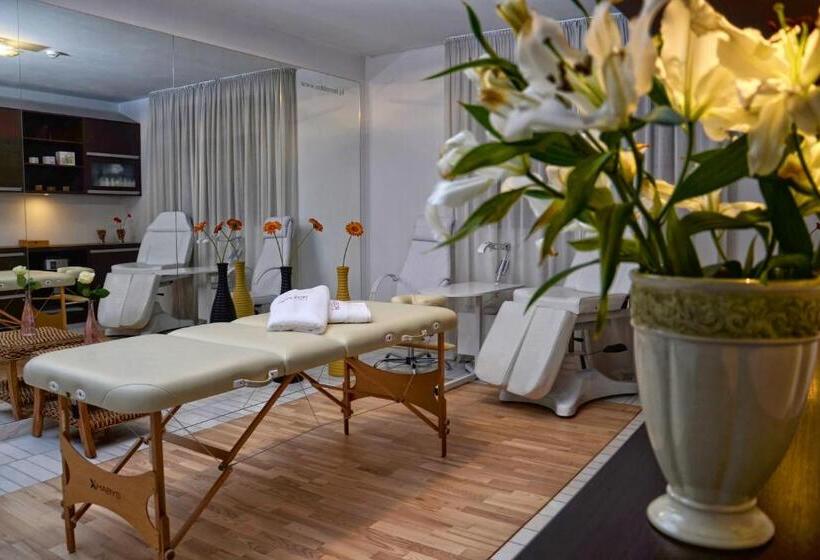 ホテル Stary Tartak