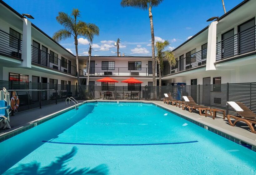 Sunset West Hotel, Surestay Collection By Best Western