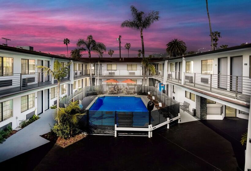 Sunset West Hotel, Surestay Collection By Best Western