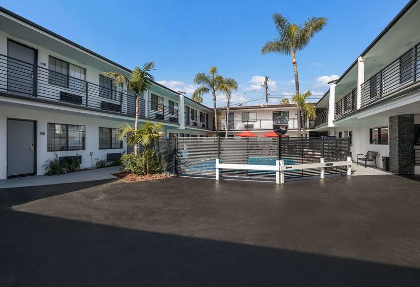 Sunset West Hotel, Surestay Collection By Best Western