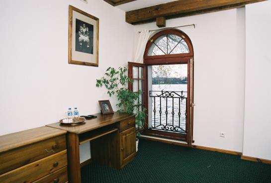 酒店 Tawerna Kaper