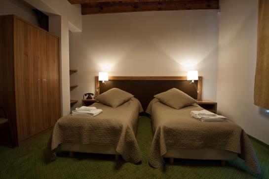 酒店 Tawerna Kaper