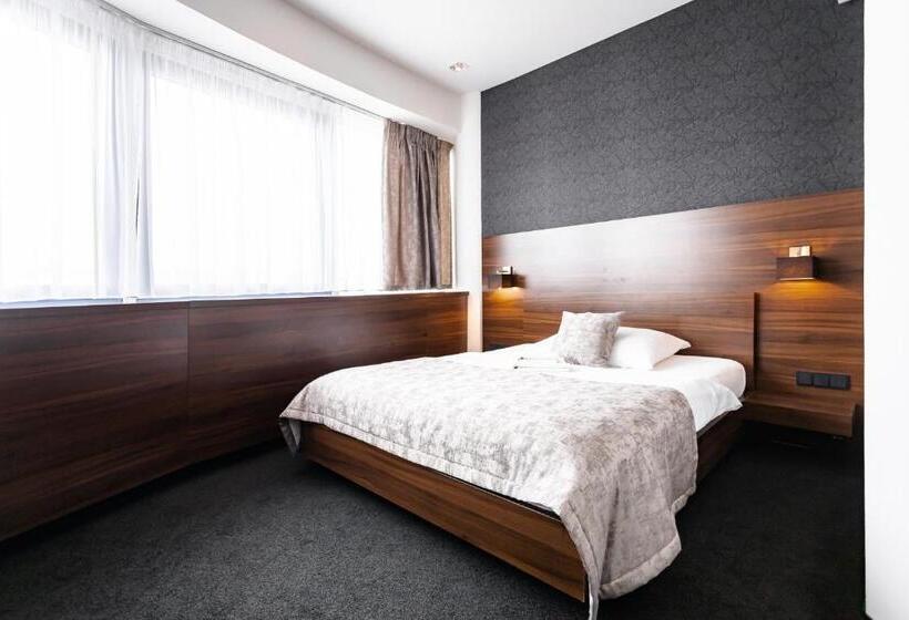 Hotel Tempus Club Garni