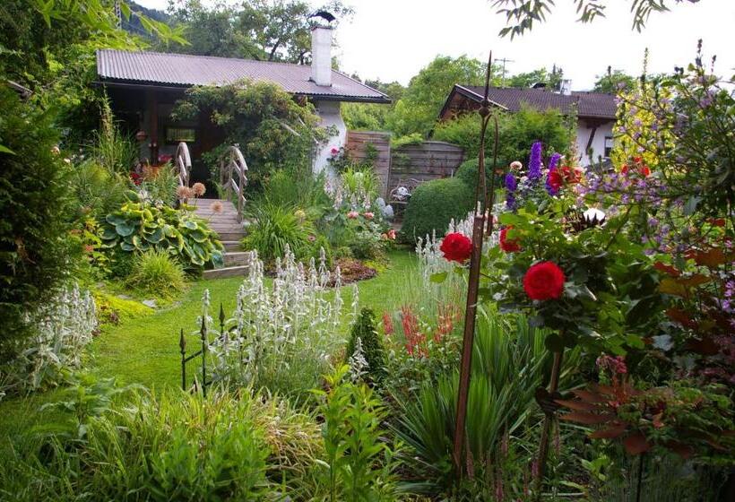 בית מלון כפרי Thalerhof