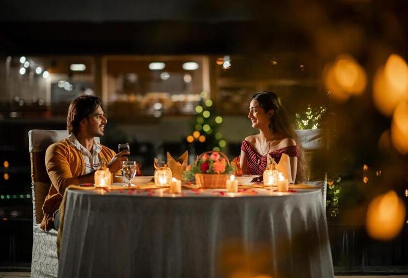 هتل Elephant Court Thekkady