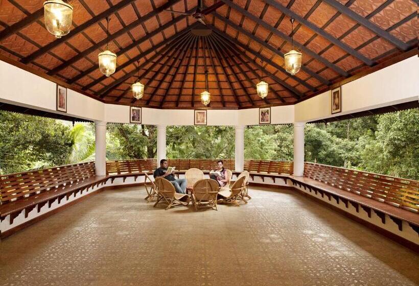 هتل Elephant Court Thekkady