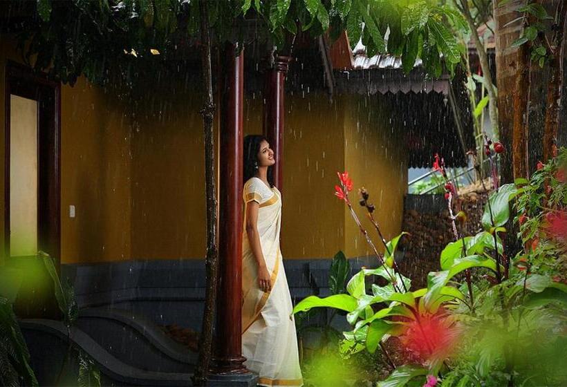 هتل Elephant Court Thekkady