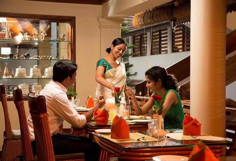 هتل Elephant Court Thekkady