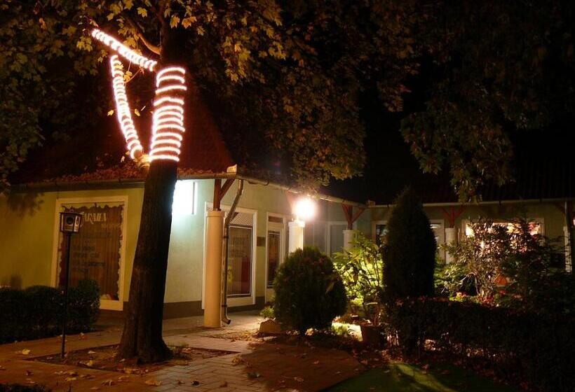 هتل Tinódi Fogadó