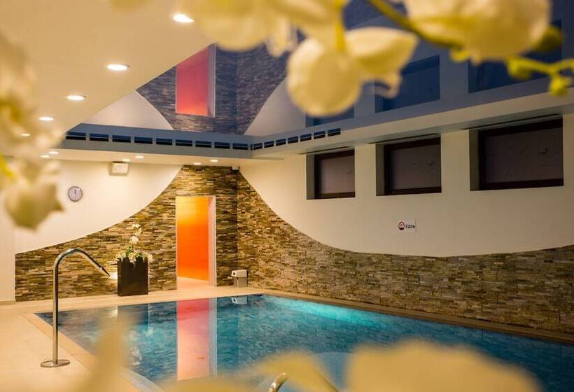 فندق Ventus Natural & Medical Spa