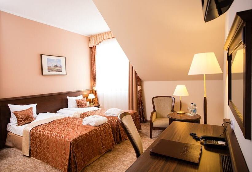 فندق Ventus Natural & Medical Spa