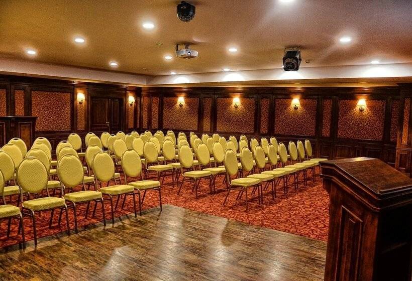 فندق Ventus Natural & Medical Spa