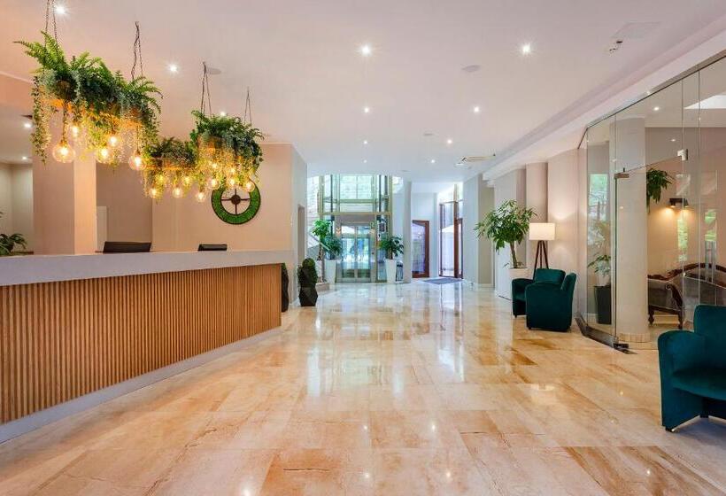 Отель Verde Montana Wellness & Spa