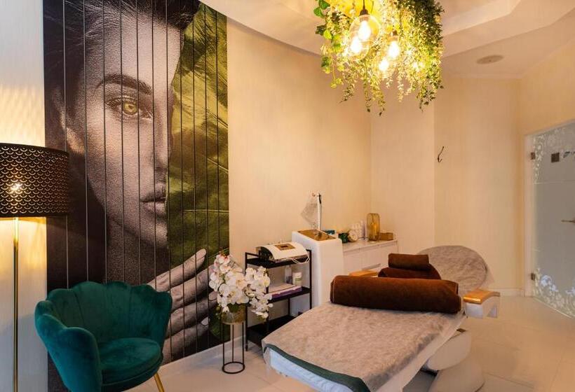 Отель Verde Montana Wellness & Spa