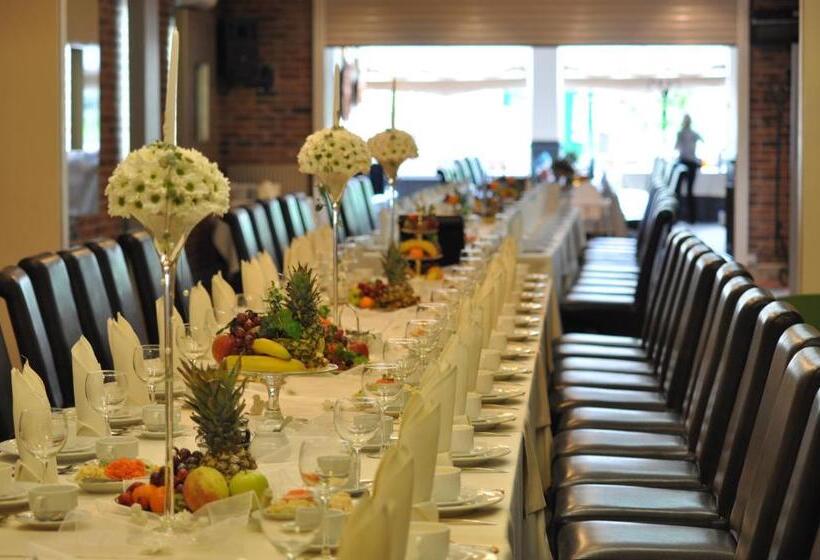 هتل W Starej Kamienicy