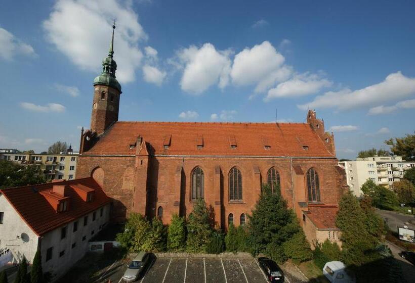 בית מלון כפרי Zamkowy