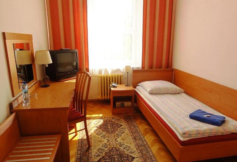 בית מלון כפרי Zamkowy