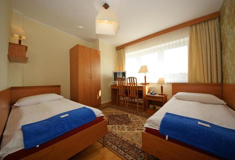 בית מלון כפרי Zamkowy