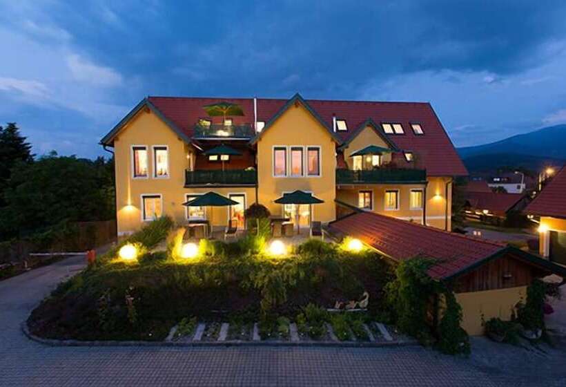 Komfort Appartements Zirbenland   Adults Only   No Dogs