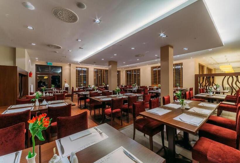 Mikołajki Resort Hotel & Spa Jora Wielka