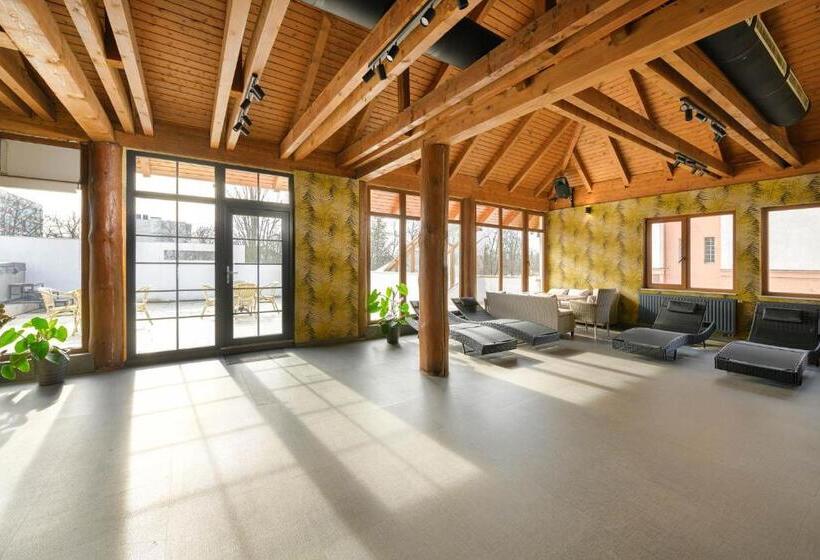 Park Hotel Ambrózia