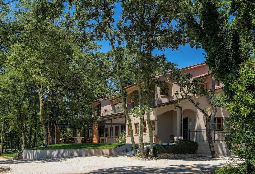 بنسيون Boutique Hotel Paradiso