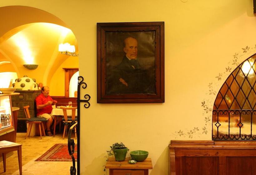 膳宿费 Gasthof Eberhard   Hof, Wirtshaus & Herberge