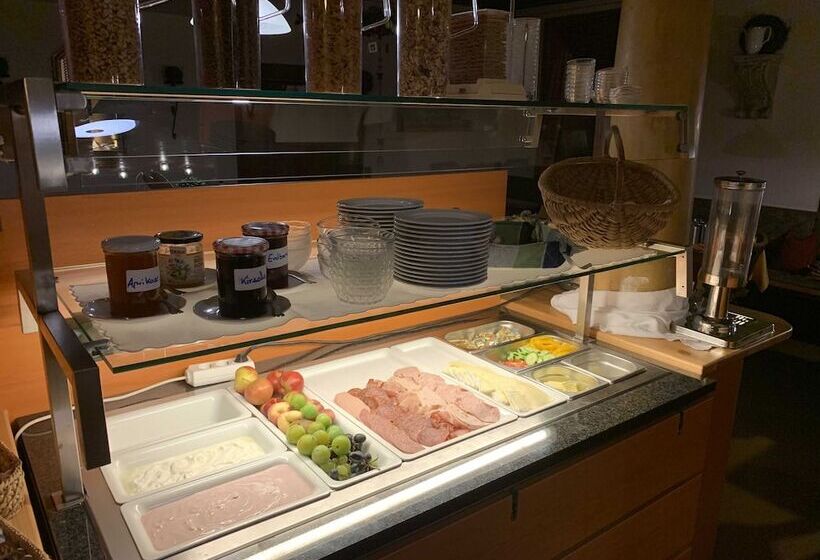 ペンション Gasthof Zum Waldstein