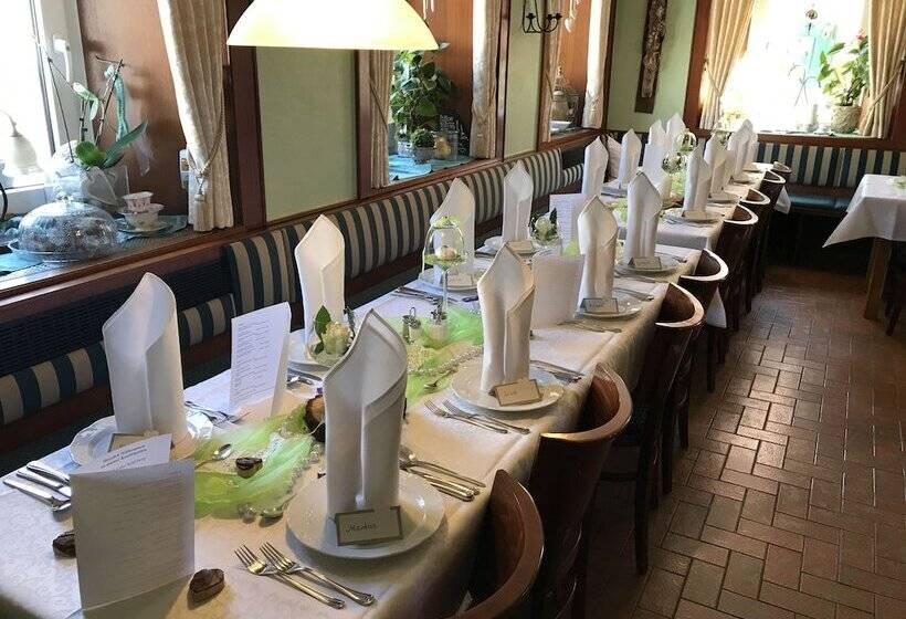 ペンション Gasthof Zum Waldstein