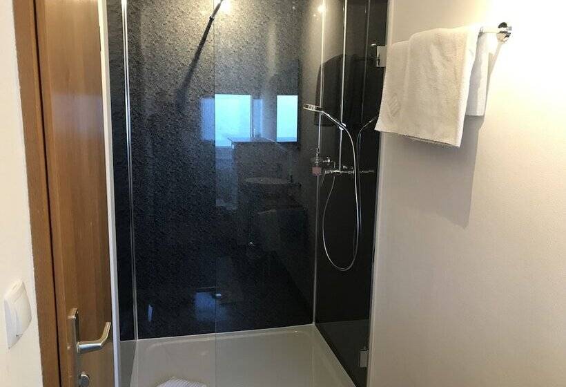 ペンション Gasthof Zum Waldstein