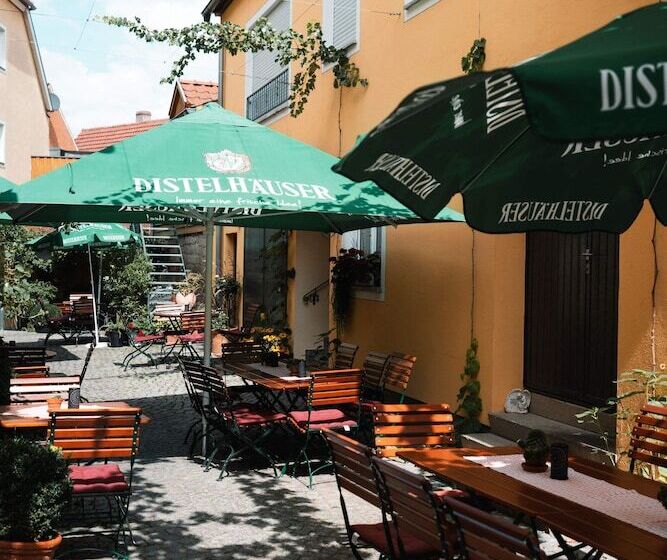 펜션 Landhotel Und Weingasthof Schwarzer Adler